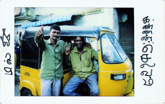 雑誌『TRANSIT』がチェキmini90を持って突撃取材！南インドの人々の素顔を切り取る 0321_transit_05-540x341 