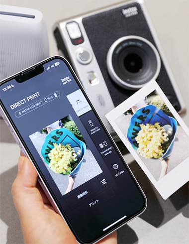 スマホの画像をチェキプリント™にする方法！チェキ™フレーム付き画像のスマホ保存方法も紹介